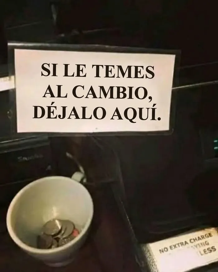 Cartel gracioso con texto humorístico sobre el cambio, ideal para imágenes divertidas y disparatadas.
