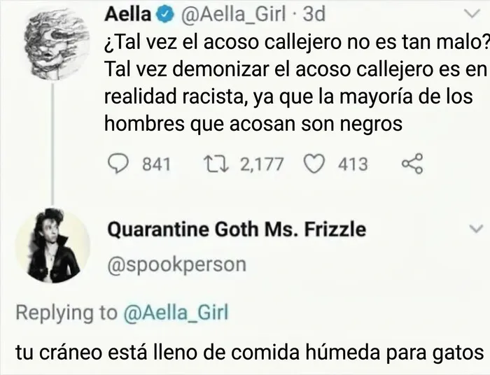 Respuesta graciosa y mordaz en Twitter, destacando entre los insultos salvajes de Internet.