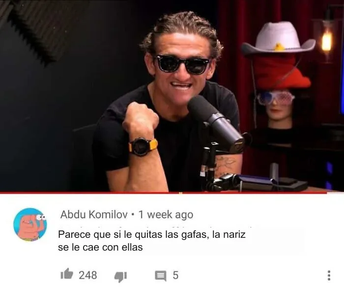Comentario irónico en video de internet ejemplo de insultos salvajes.