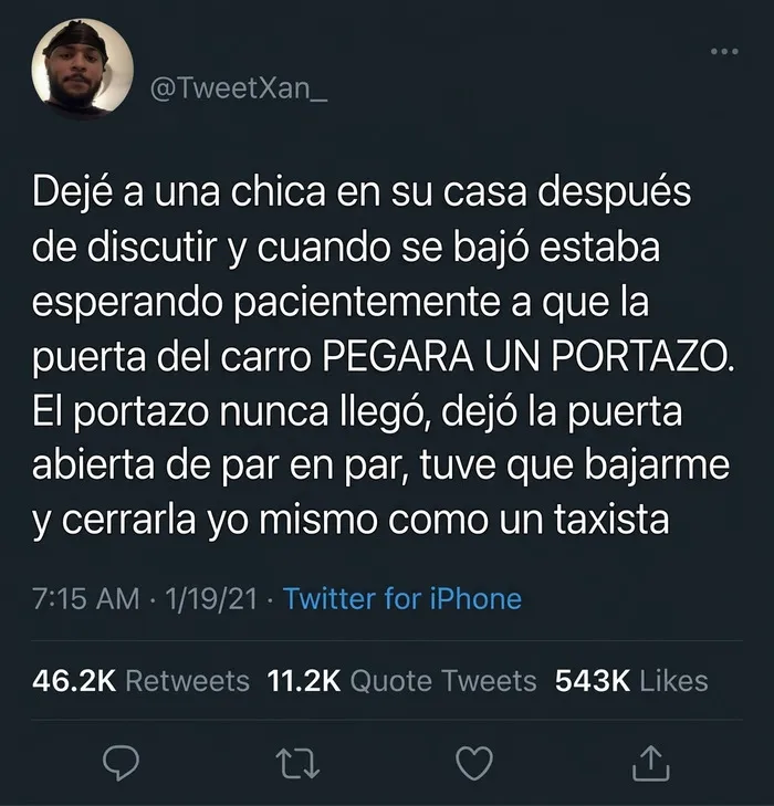 Meme divertido en Twitter sobre una discusión de pareja y un portazo que nunca ocurrió.
