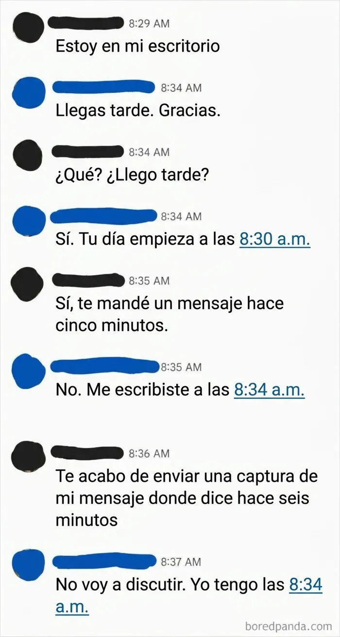 Captura de chat donde uno de los peores jefes discute absurdamente por cuatro minutos de diferencia.