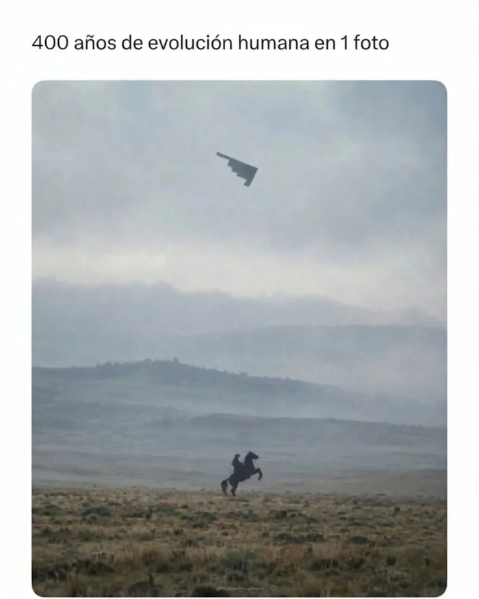 Imagen de evolución humana en 400 años con paisaje y jinete en publicaciones aleatorias