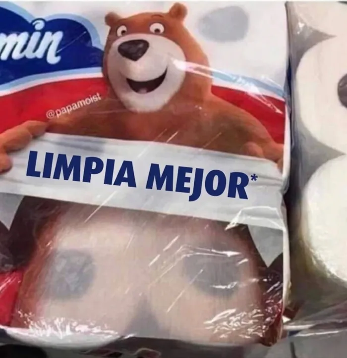 Fallos de diseño en empaque de papel higiénico con oso y texto mal ubicado