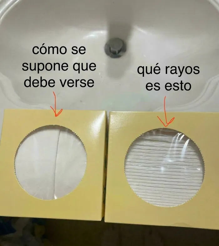 Comparación de diseño fallido en empaque de pañuelos faciales.