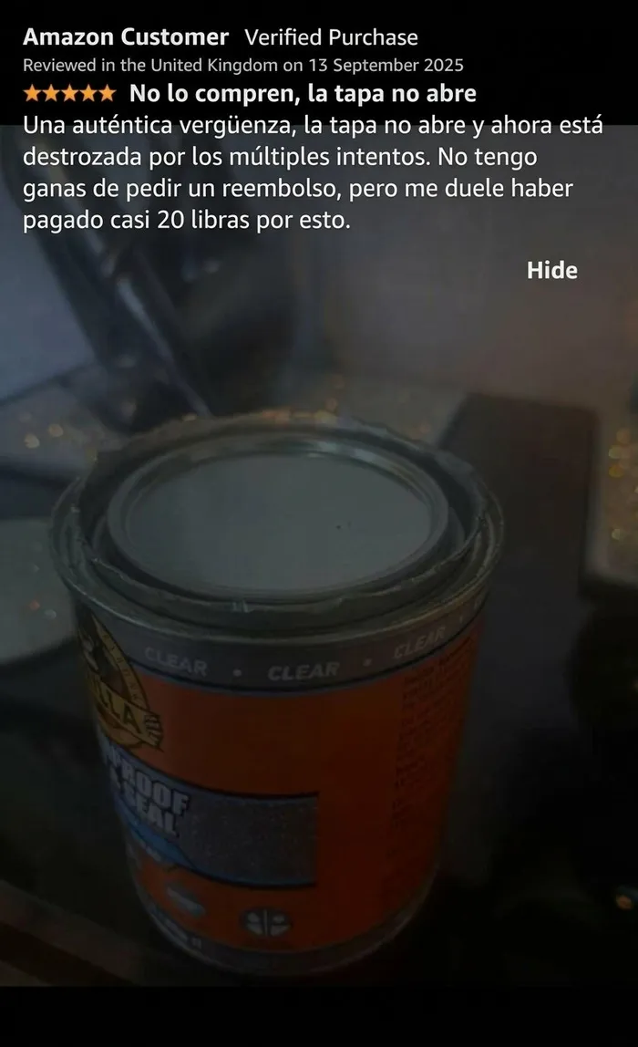Reseña de Amazon sobre tapa que no abre y producto estropeado
