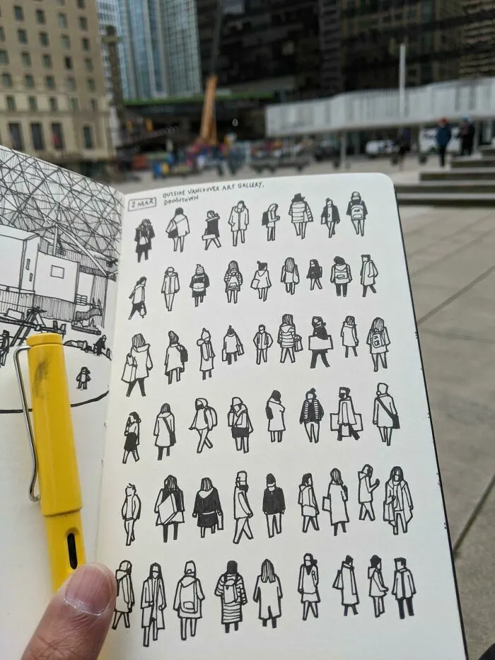 Imágenes reconfortantes de un cuaderno con bocetos de personas dibujadas en la calle.