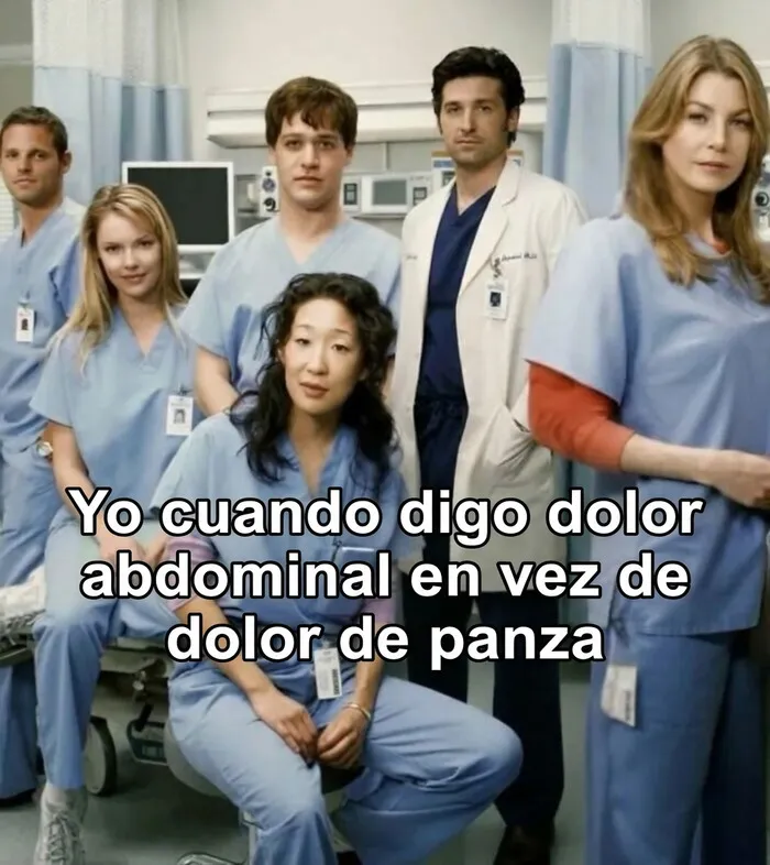 El elenco de doctores de una serie de televisión en memes divertidos sobre el uso de términos médicos