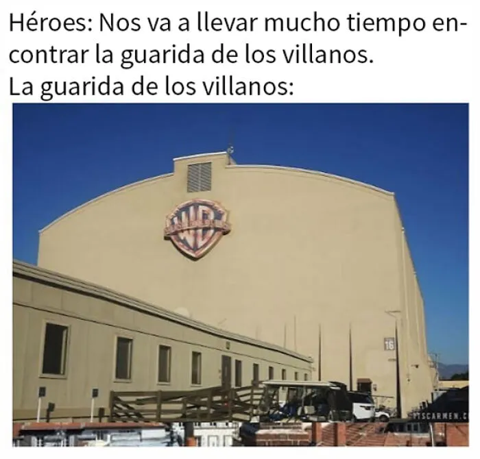 La gente apoya a Johnny Depp con estos 15 memes, pero no todo el mundo está de acuerdo