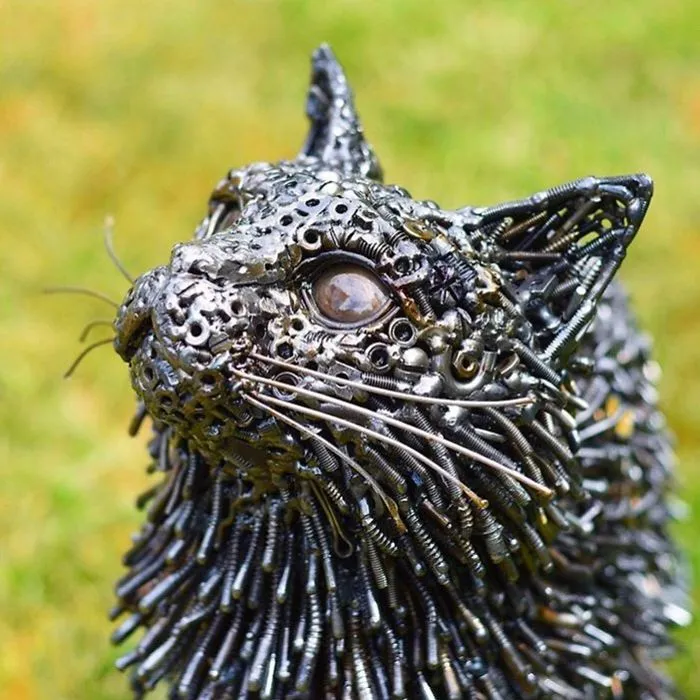 Artista Autodidacta Americano Convierte Materiales Recuperados En Esculturas Alucinantes (30 imágenes)