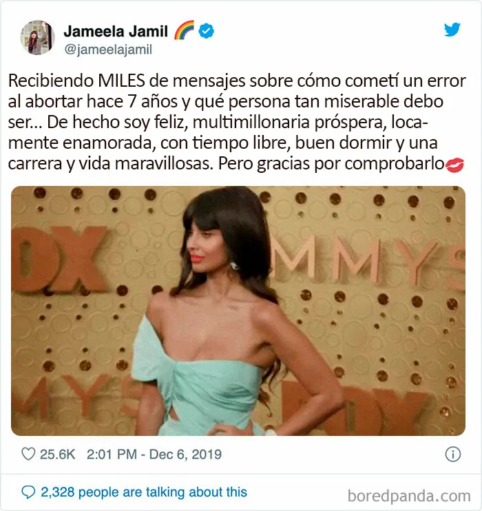 La actriz Jameela Jamil celebra su exitosa vida sin hijos, encoge los haters