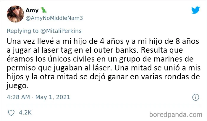 25 Desconocidos que actuaron de forma increíblemente reconfortantes y alegraron el día a la gente