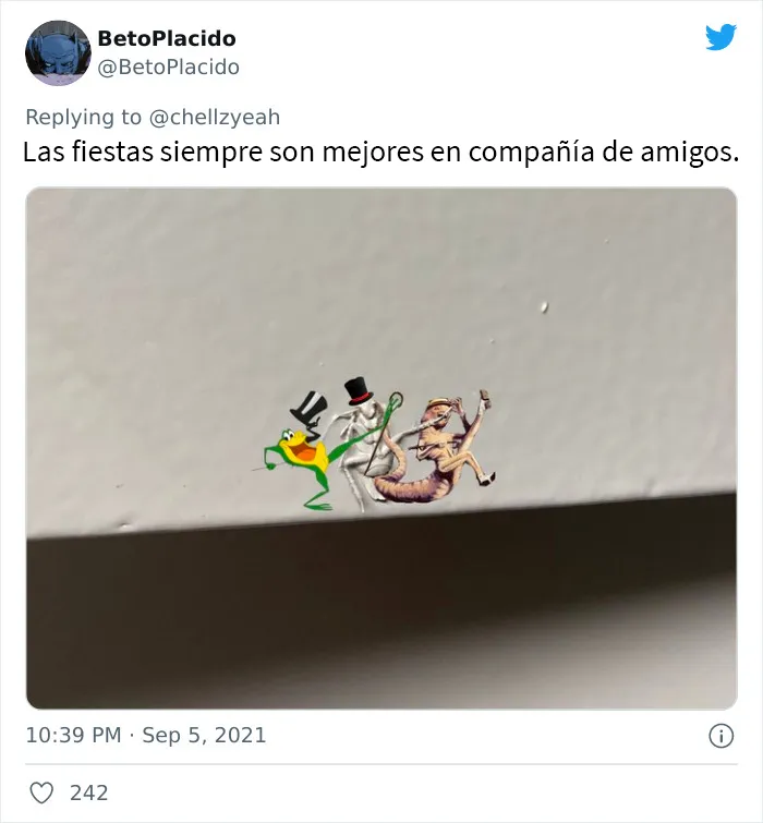 Esta mujer de Texas cuenta cómo su casero pintó sobre una cucaracha en la pared, y los internautas le respondieron con estos 18 memes y bromas