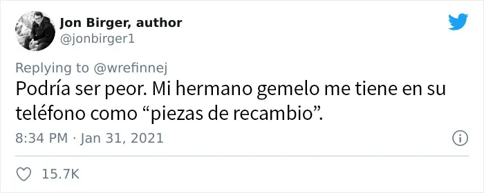 20 Personas que usaron nombres divertidos para salvar contactos en sus móviles