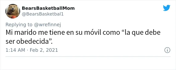 20 Personas que usaron nombres divertidos para salvar contactos en sus móviles