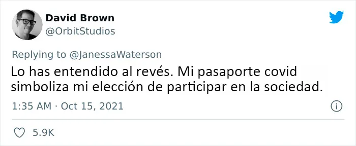 Este hombre pregunta a los vacunados cómo se sienten al "excluir" a los no vacunados, y 20 personas dan respuestas sinceras