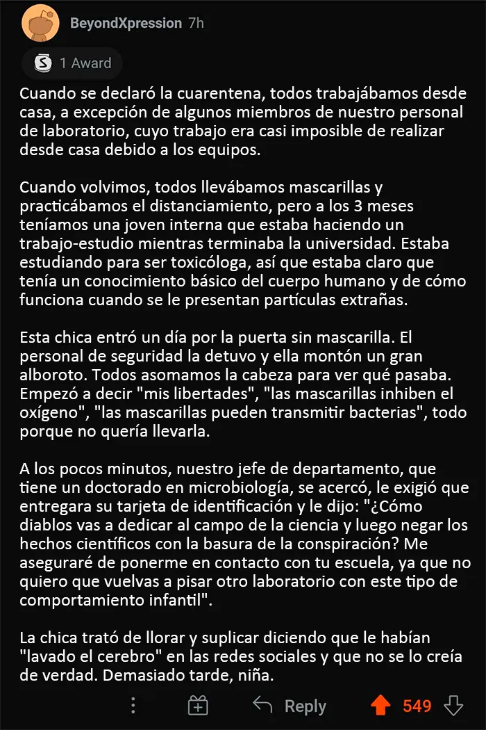 Una becaria de laboratorio exige trabajar sin máscara y no sólo la despiden, sino que arriesga todo su futuro profesional