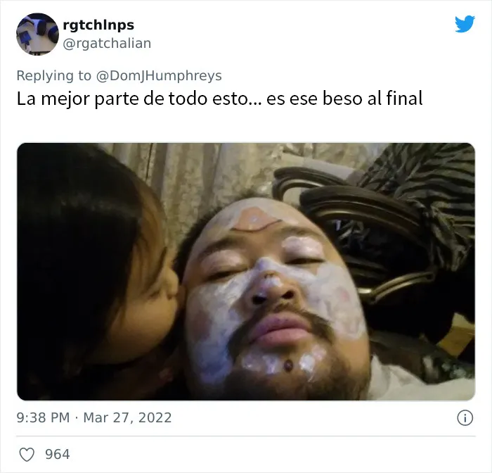 20 Padres usados por sus hijas para hacer experimentos de maquillaje, tan divertidos como reconfortantes