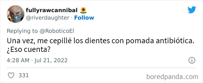 “Pasé 35 minutos intentando abrir el coche equivocado”: 20 personas muy instruidas comparten sus momentos más tontos en este hilo viral