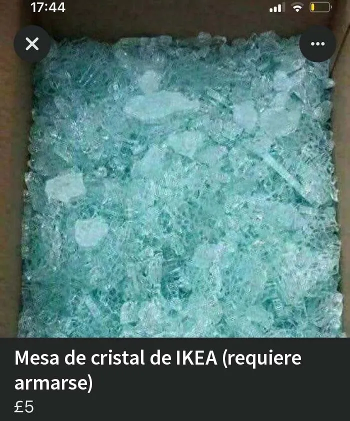 20 Personas que "tomaron malas decisiones al publicar anuncios", compartido en este grupo online