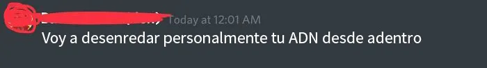 20 Personas amenazando a alguien de formas divertidas y caóticas, compartidas en el grupo "amenazas raras"