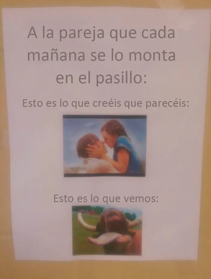 Una de las profesoras de inglés de mi instituto puso esto en el pasillo de su puerta