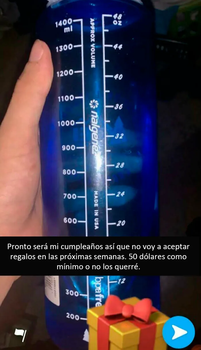 Niño rico exigiendo dinero para su cumpleaños