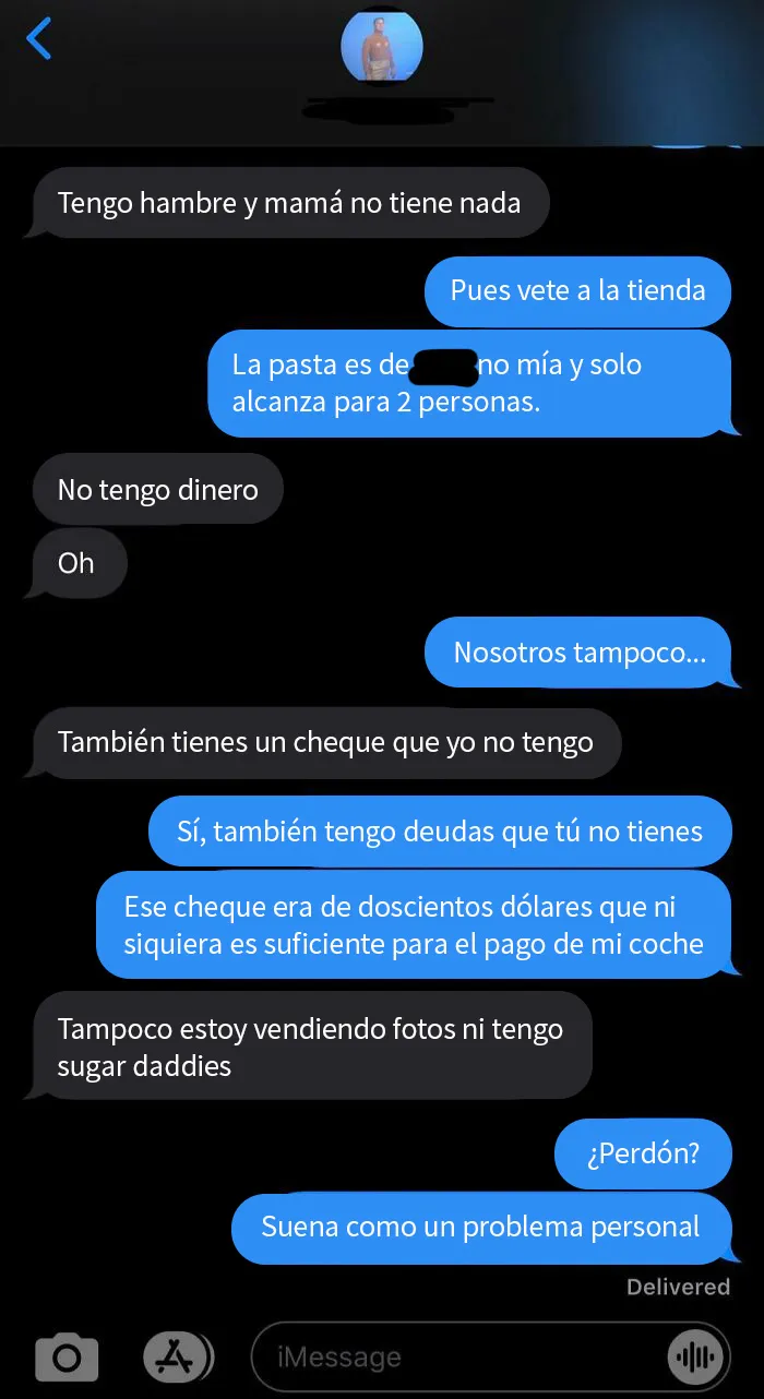 No dejo que mi hermana mayor se coma mi comida