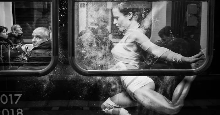 20 Fotografías ganadoras de los premios de la revista All About Photo 2022: Calles