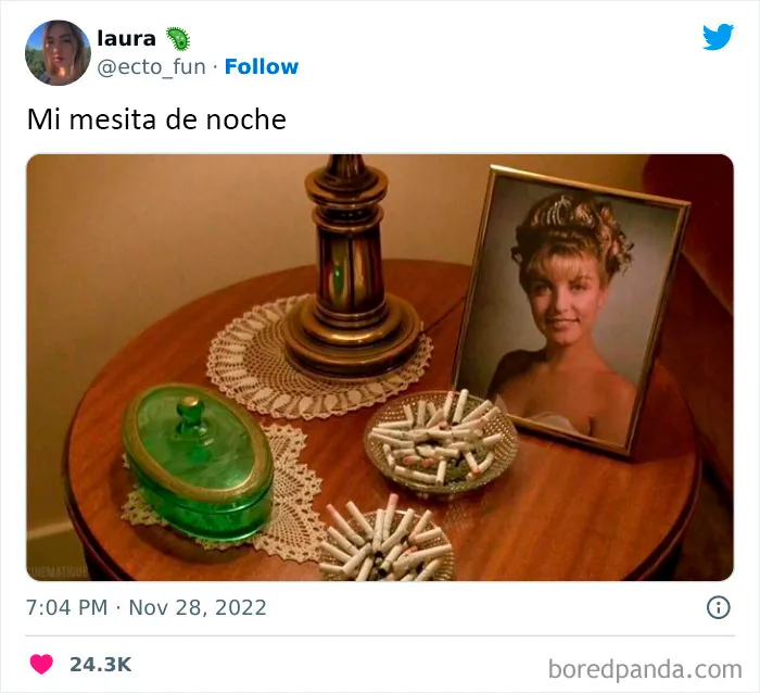 Elon Musk publicó una foto de su mesita de noche y en internet respondieron con memes (25 imágenes)