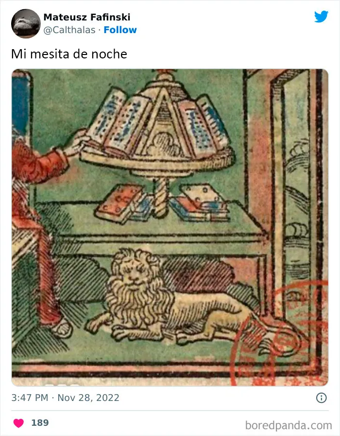 Elon Musk publicó una foto de su mesita de noche y en internet respondieron con memes (25 imágenes)