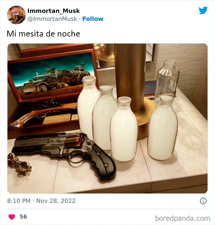 Elon Musk publicó una foto de su mesita de noche y en internet respondieron con memes (25 imágenes)