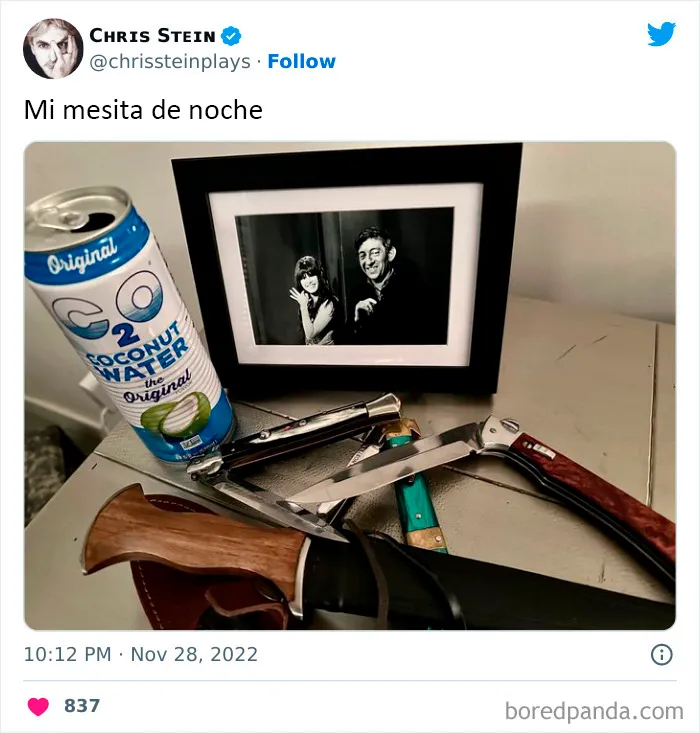 Elon Musk publicó una foto de su mesita de noche y en internet respondieron con memes (25 imágenes)