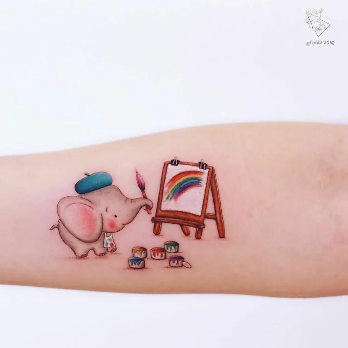 Este tatuador turco crea adorables escenas de cuento sobre la piel