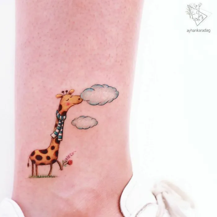 Este tatuador turco crea adorables escenas de cuento sobre la piel