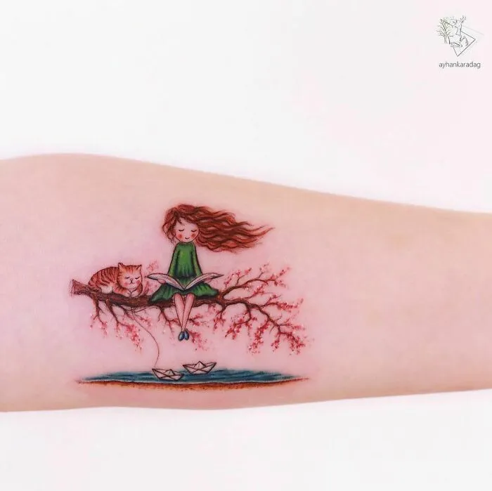Este tatuador turco crea adorables escenas de cuento sobre la piel