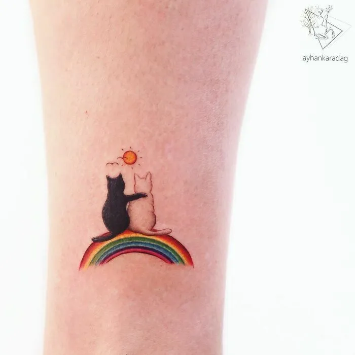 Este tatuador turco crea adorables escenas de cuento sobre la piel