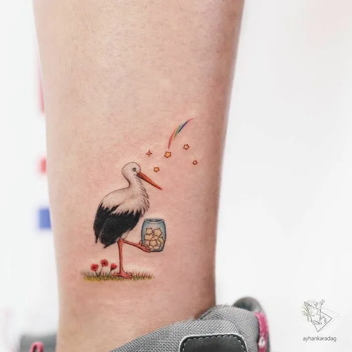 Este tatuador turco crea adorables escenas de cuento sobre la piel