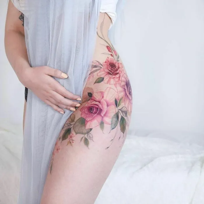 50 Tatuajes florales que parecen pinturas de acuarela sobre la piel (nuevas fotos)