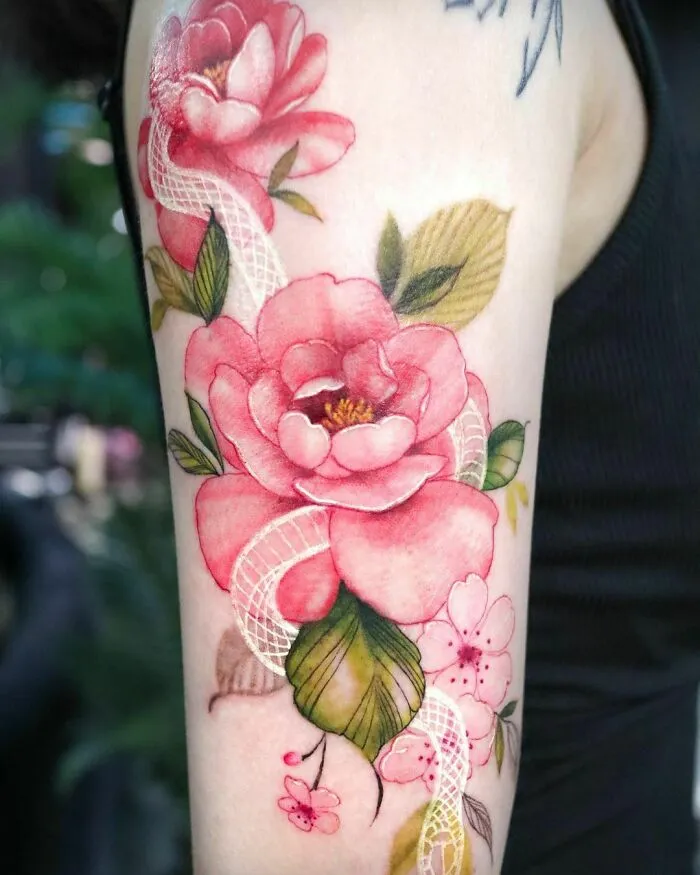 50 Tatuajes florales que parecen pinturas de acuarela sobre la piel (nuevas fotos)