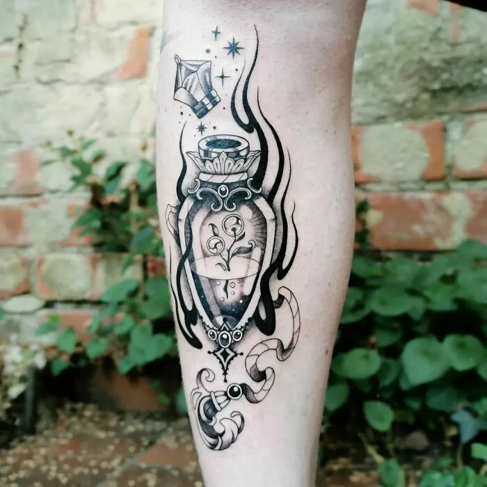 30 Tatuajes muy simbólicos para sentirse brujita todo el año
