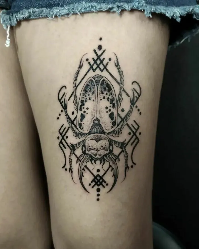 30 Tatuajes muy simbólicos para sentirse brujita todo el año