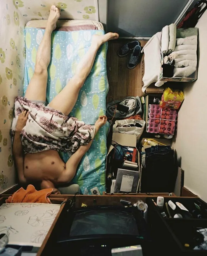 40 Fotos que muestran la miseria de vivir en estos diminutos habitáculos surcoreanos llamados "goshitel"