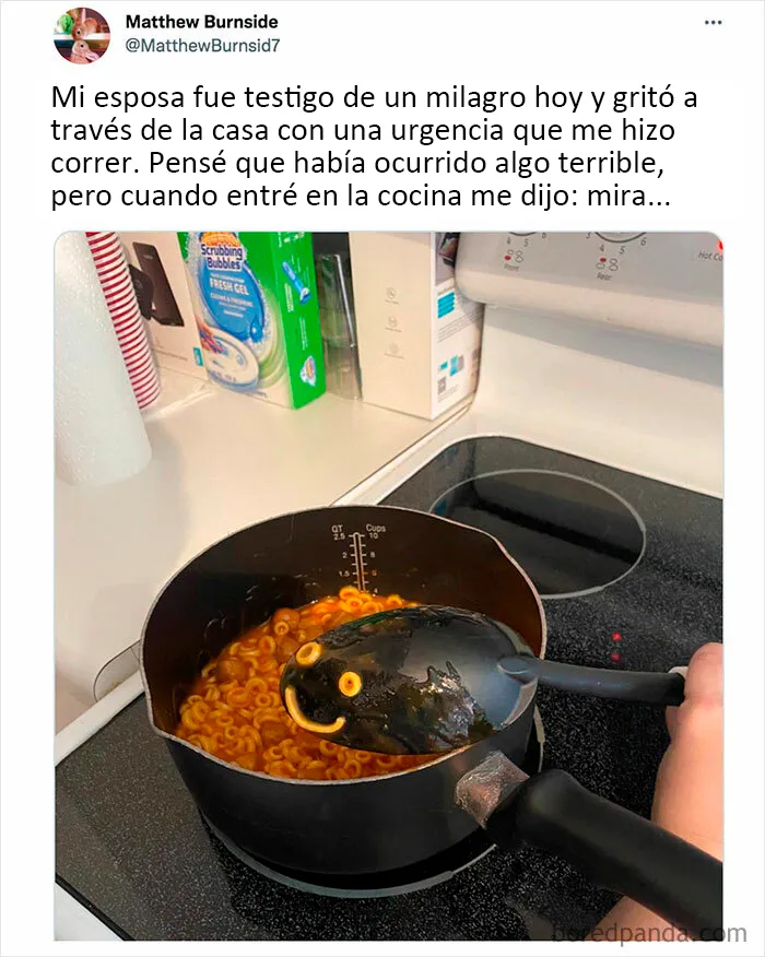 20 Divertidísimos "memes incómodos" recopilados en esta esta página de Facebook