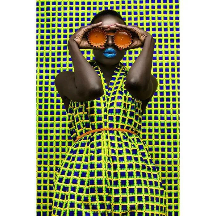 30 Retratos psicodélicos y coloridos de la fotógrafa africana Thandiwe Muriu