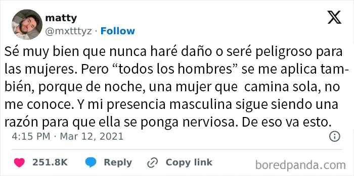 18 Publicaciones muy aleatorias compartidas por el proyecto de redes sociales «Today Years Old»