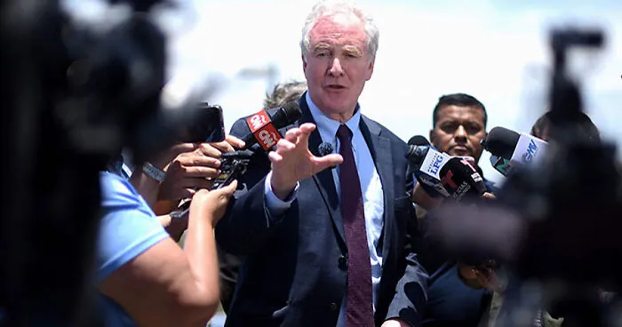 El Salvador Denies US Senator’s Visit To “Abducted” Salvadoran Kilmar Abrego Garcia