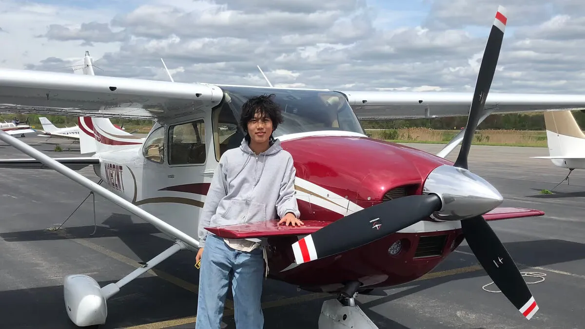 US Teen Held In Antarctica During Solo Flight Across 7 Continents To Support Cancer Cause