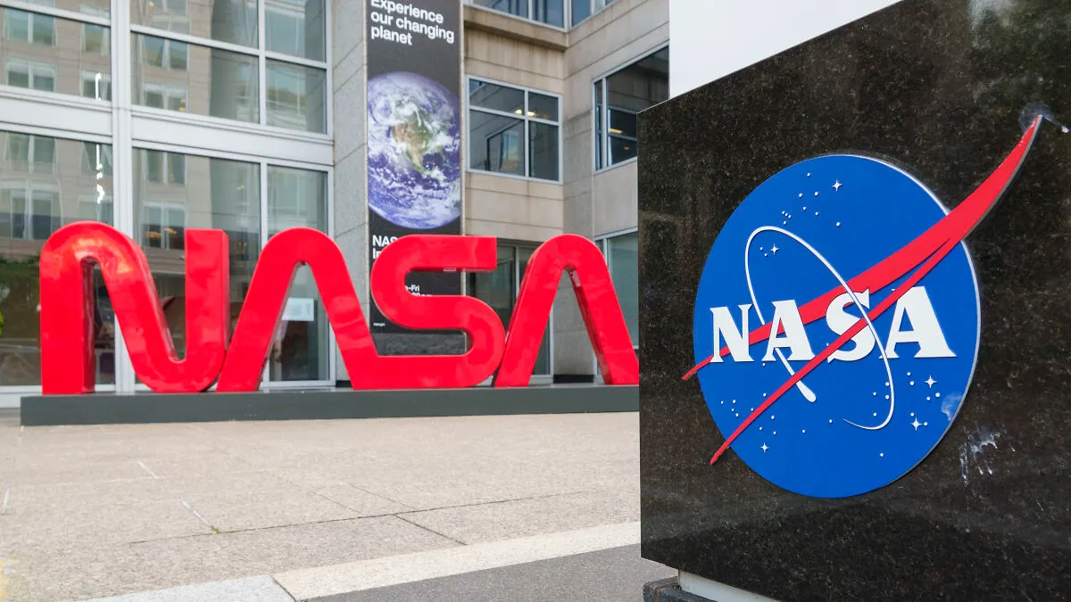 MTV Reality Star Who Performed Striptease In Hotel Room Is Trump’s New NASA Boss