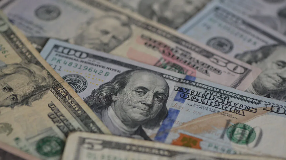 U.S. National Debt Hits Record Years Early Despite Boost From Tariffs