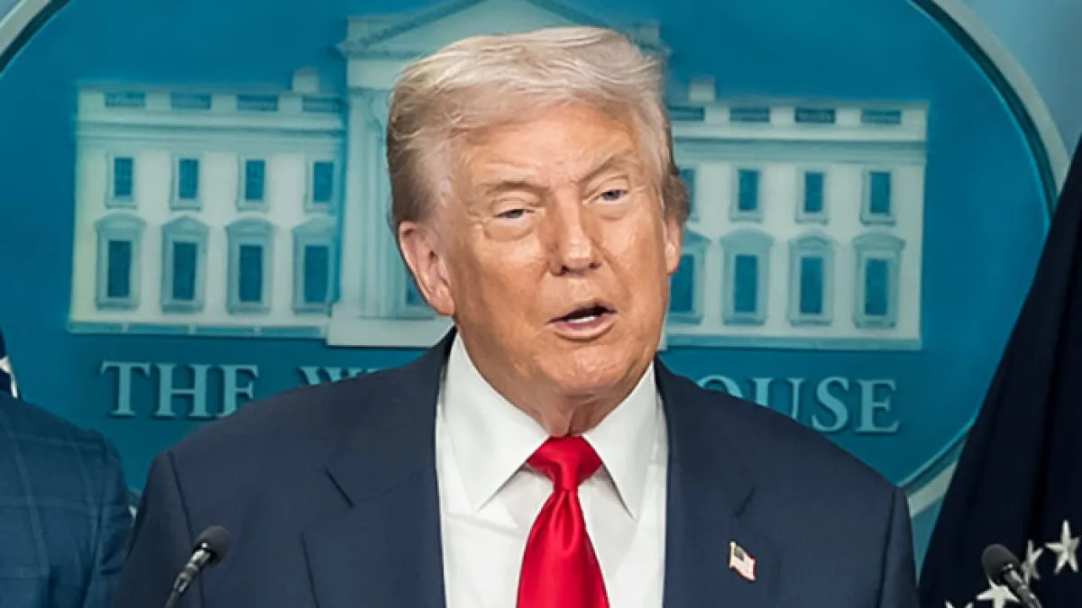 Trump, 79, Goes Nuclear After He’s Dared To Take A Walk By Democratic Governor, 46